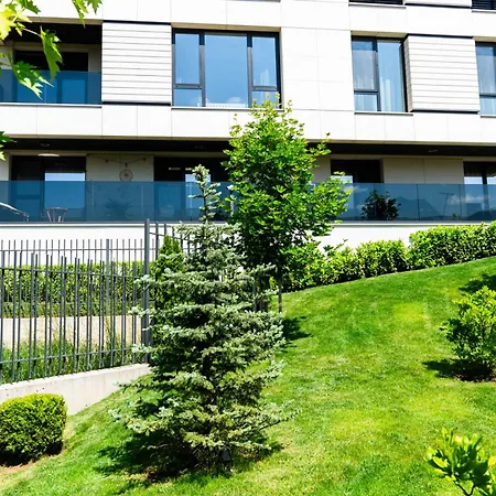 Business Park Premium, 2b Lux Flat, Free Garage Lägenhet