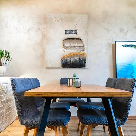 Business Park Premium, 2b Lux Flat, Free Garage Lägenhet *
